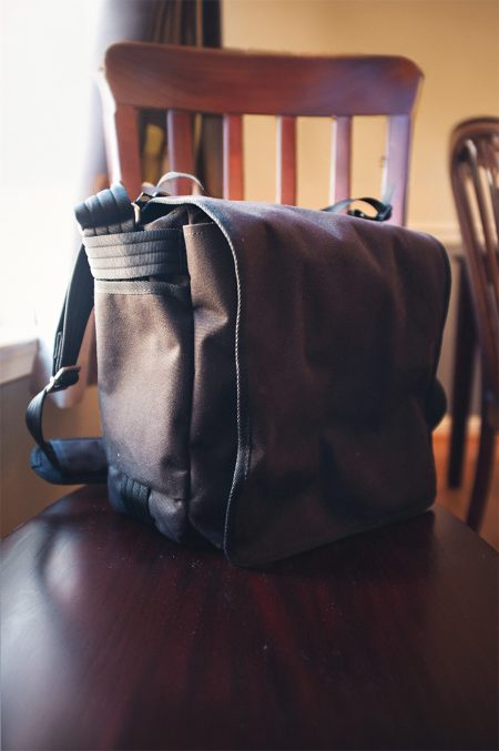 REVIEW: THINK TANK RETROSPECTIVE 20 CAMERA BAG