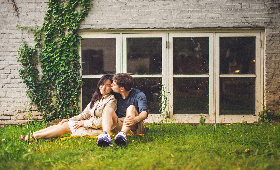 03 loving couple outdoors sitting 19