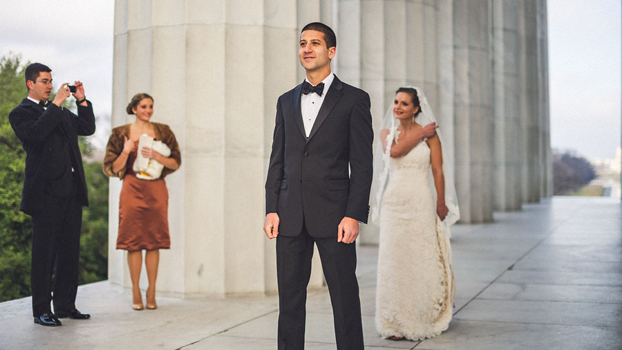 08 wedding party lincoln memorial first look 34