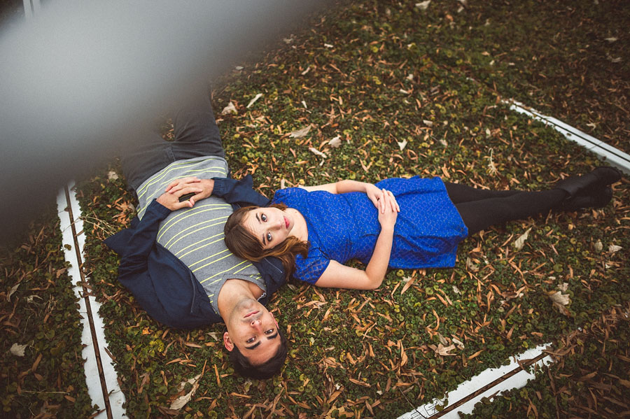 02 creative couple engagement session 14