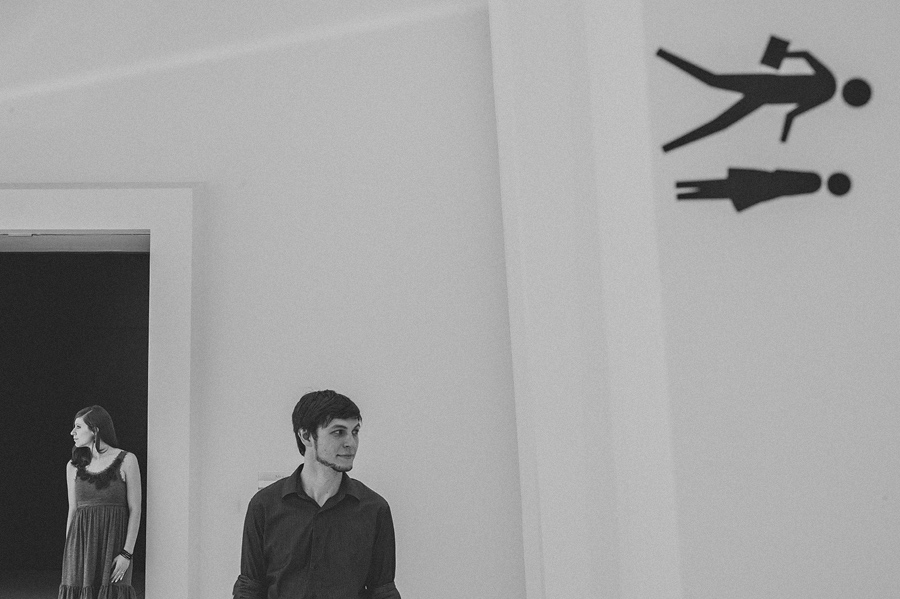 03 creative engagement photo in art museum creative engagement photo in art museum