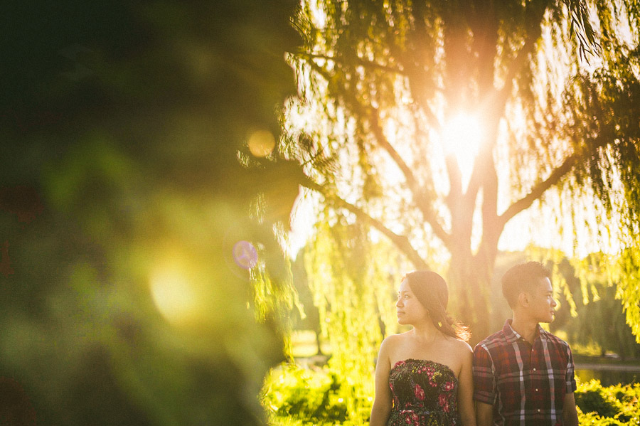 creative outdoor dc mall engagement session