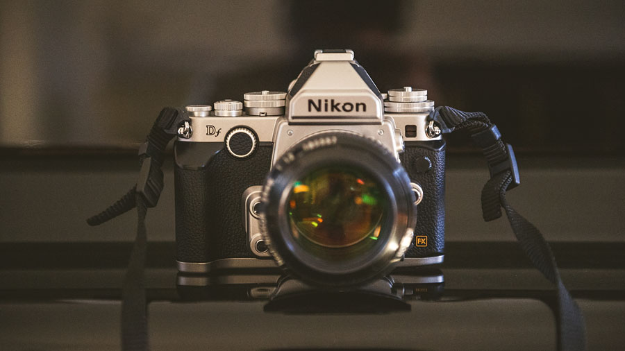[ショット数：314枚！] Nikon Df Camera #C361 Nikon Nikon Df Silver | | Nikon USA