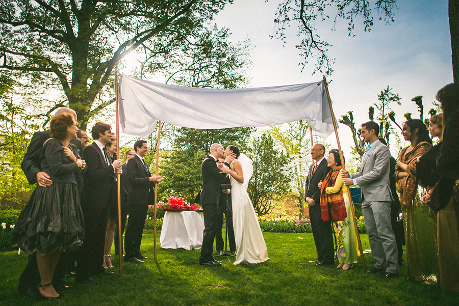 03 wedding ceremony first kiss wedding ceremony first kiss