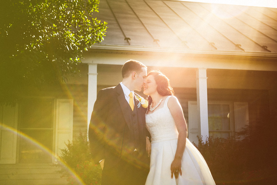03 awesome flare with wedding couple in virginia awesome flare with wedding couple in virginia