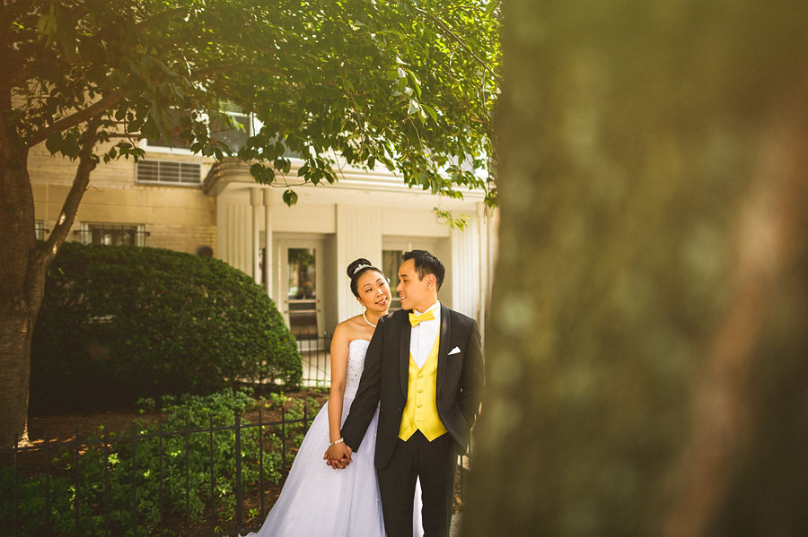 08 wedding couple behind a tree candid wedding couple behind a tree candid