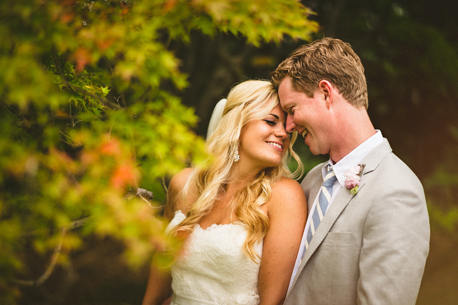 13 bride and groom candid moment bride and groom candid moment