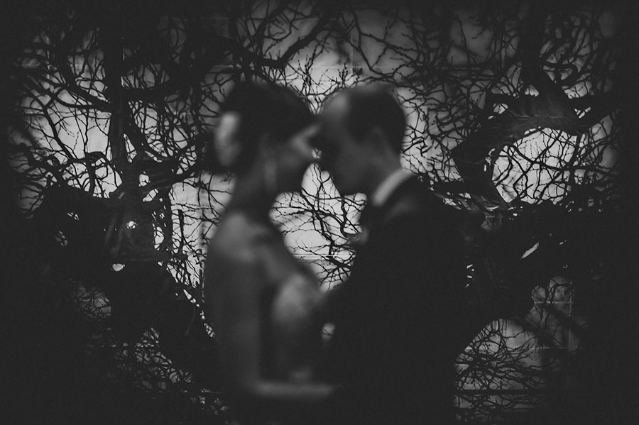 16 dramatic black and white bride and groom portrait in dc dramatic black and white bride and groom portrait in dc