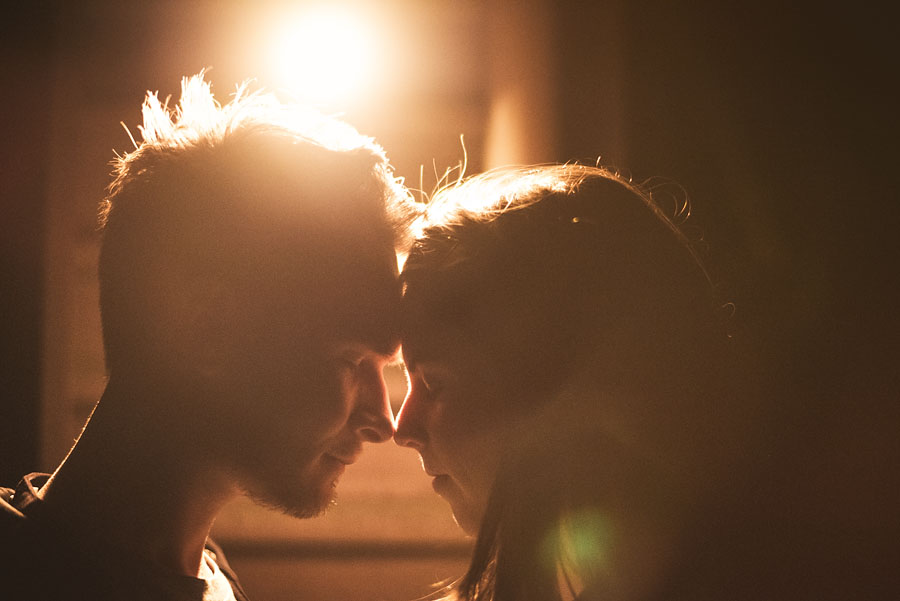 creative night wedding portraits