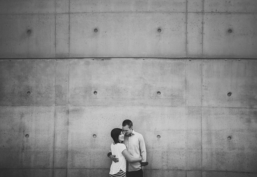 engagement photos of couple in dc