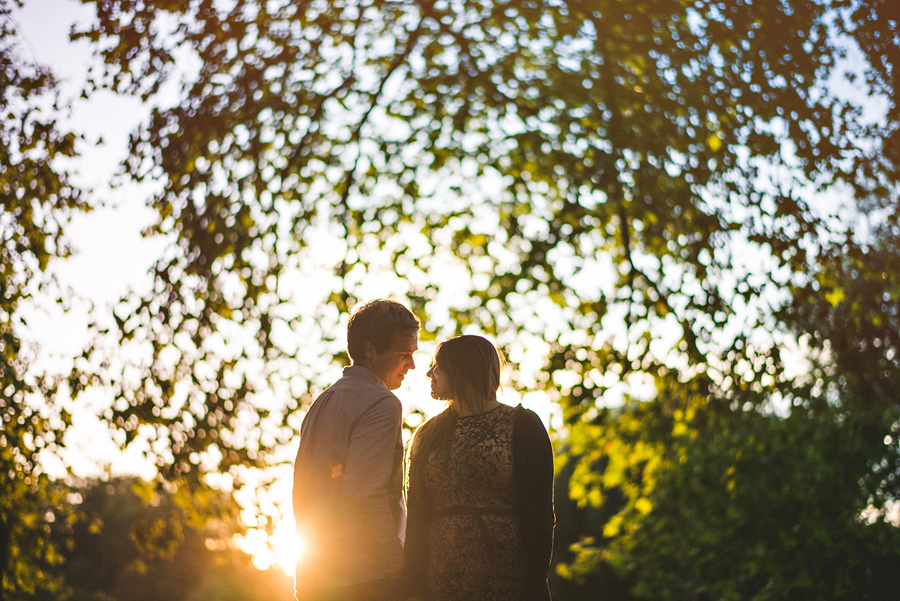 sunset in london for engagement photos