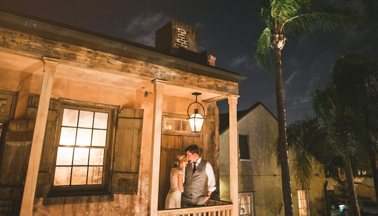 25 race and religious wedding portraits with couple
