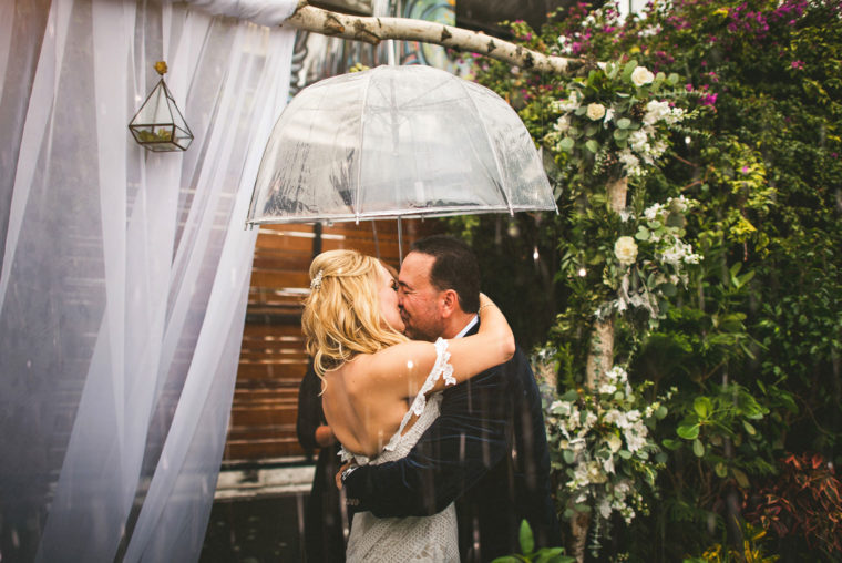 07-first-kiss-in-the-rain